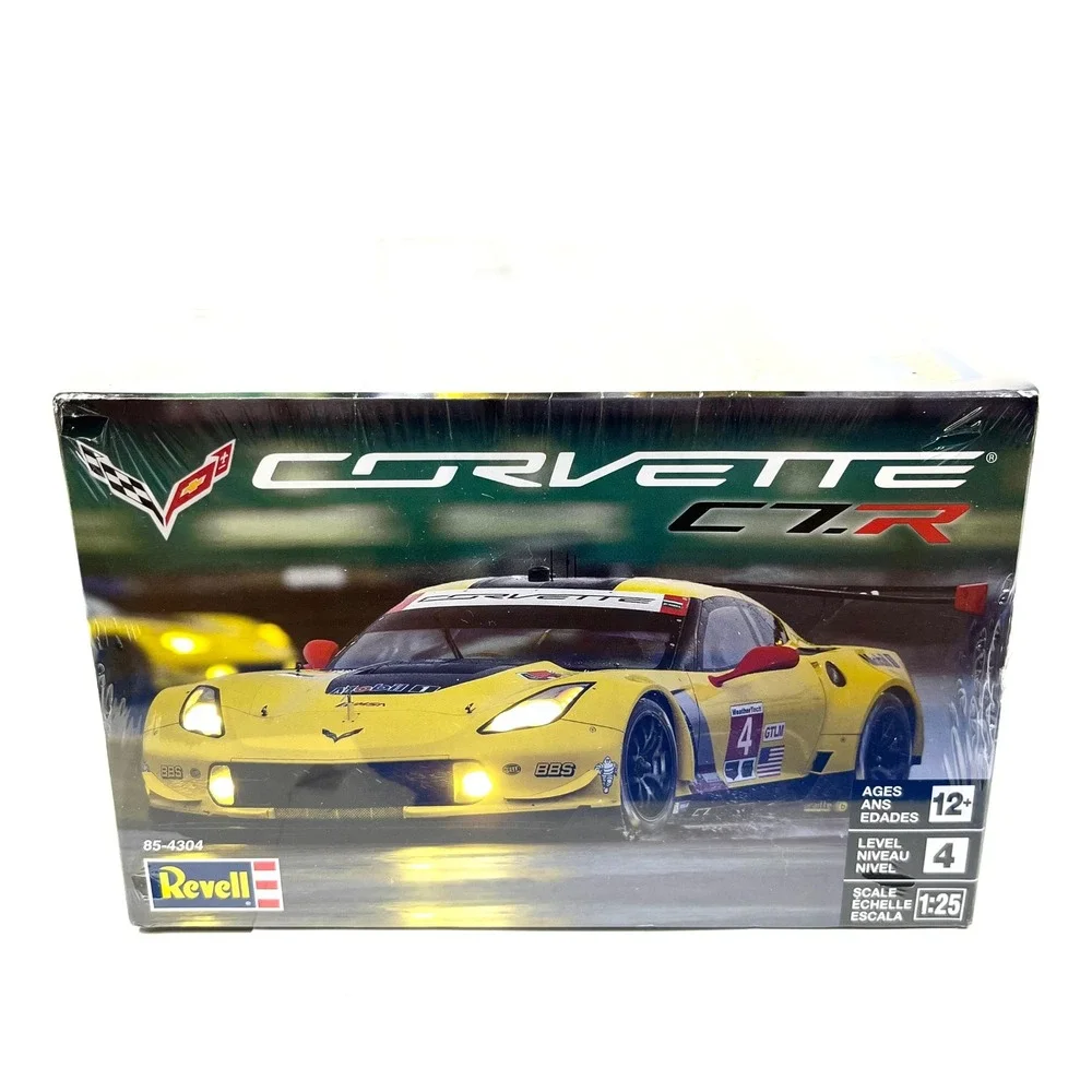 Revell Corvette C7.R 1:25 Scale Plastic Model Car Kit 85-4304 Skill Level 4 NEW